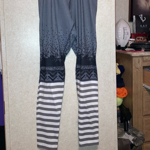 Nike legging and capris - Picture 6 of 8